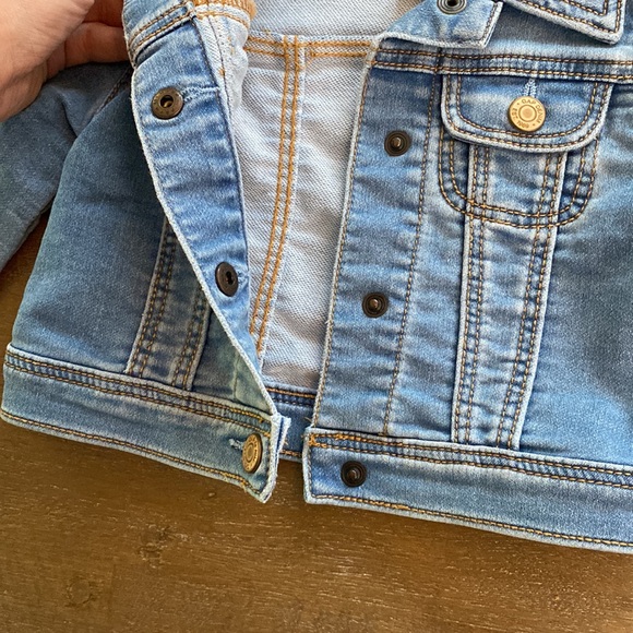 babyGap Jean Jacket, 12-18 months - Picture 3 of 5